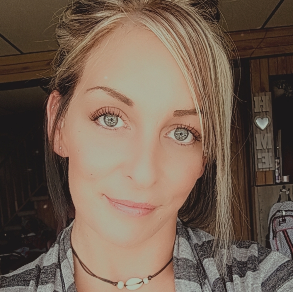 Meet your Posher, Whitney